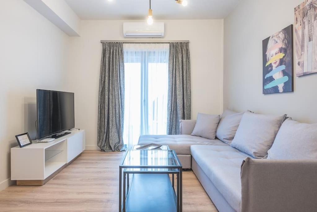 Elegant & Spacious Apartment